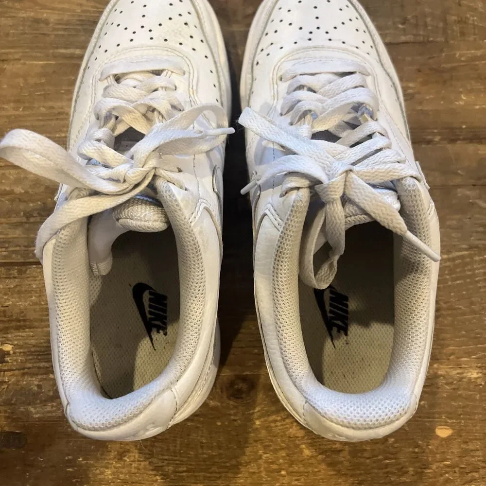 Nike Court Vision Low Women Triple White Low Top Sneaker CD5434-100 Size 7.5